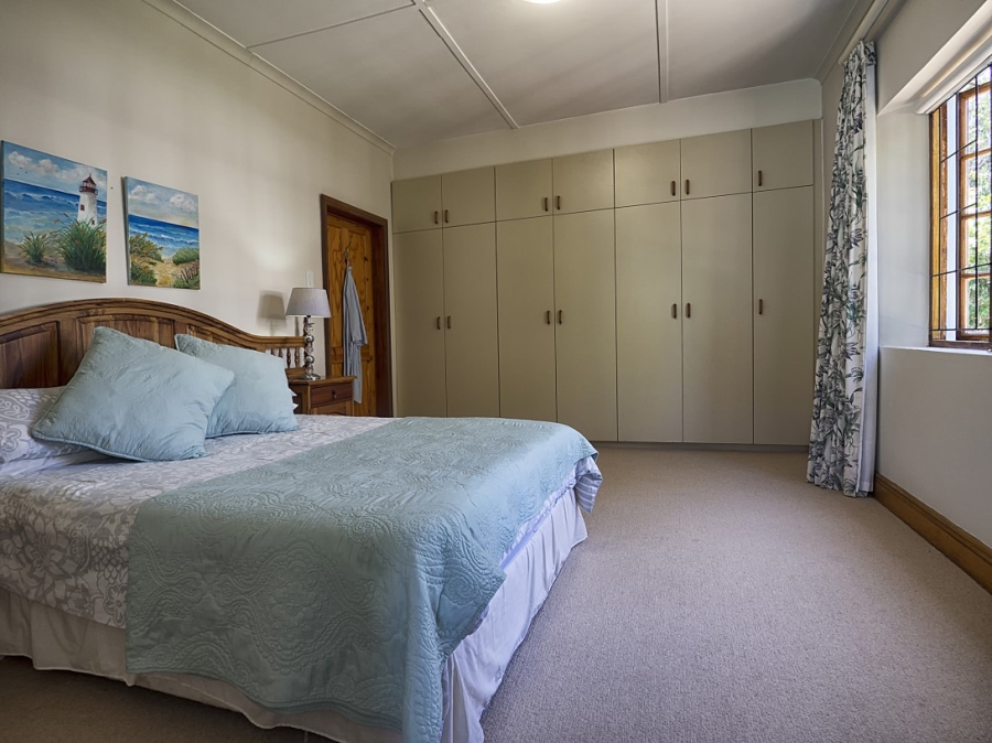 6 Bedroom Property for Sale in Belvidere Estate Western Cape